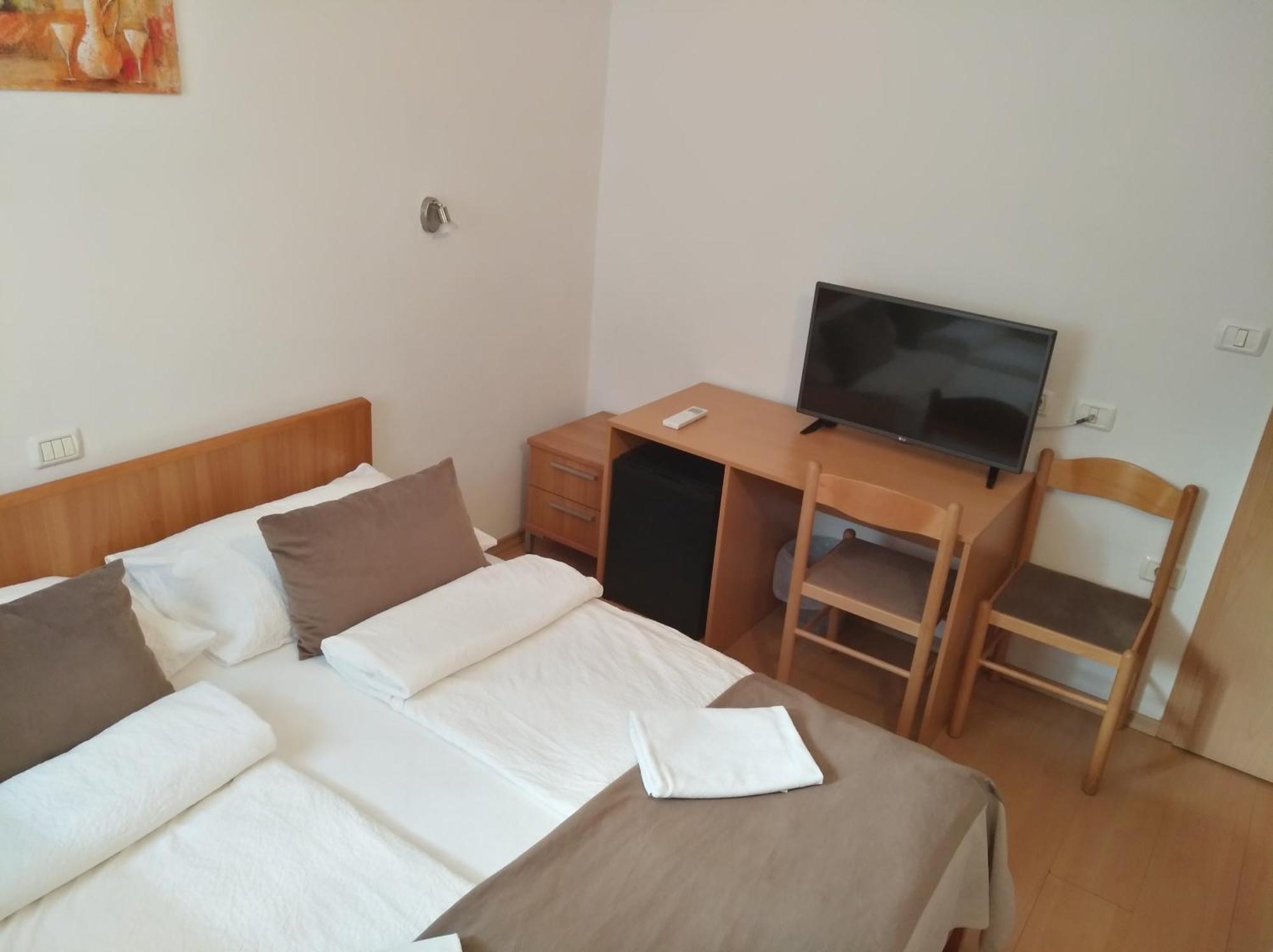 Garni Hotel Keltika Izola Ngoại thất bức ảnh