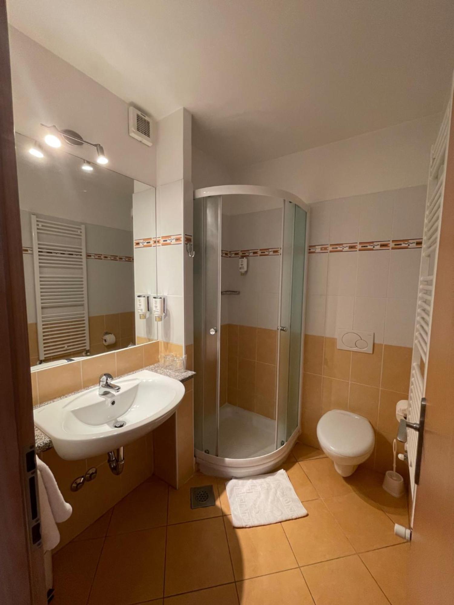 Garni Hotel Keltika Izola Ngoại thất bức ảnh