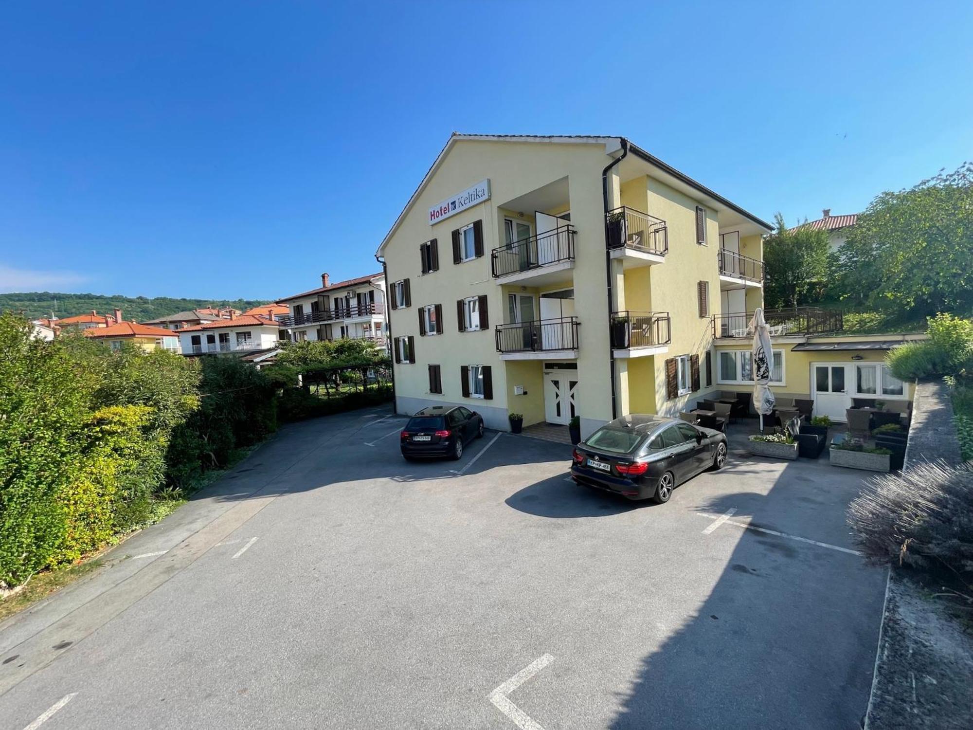 Garni Hotel Keltika Izola Ngoại thất bức ảnh