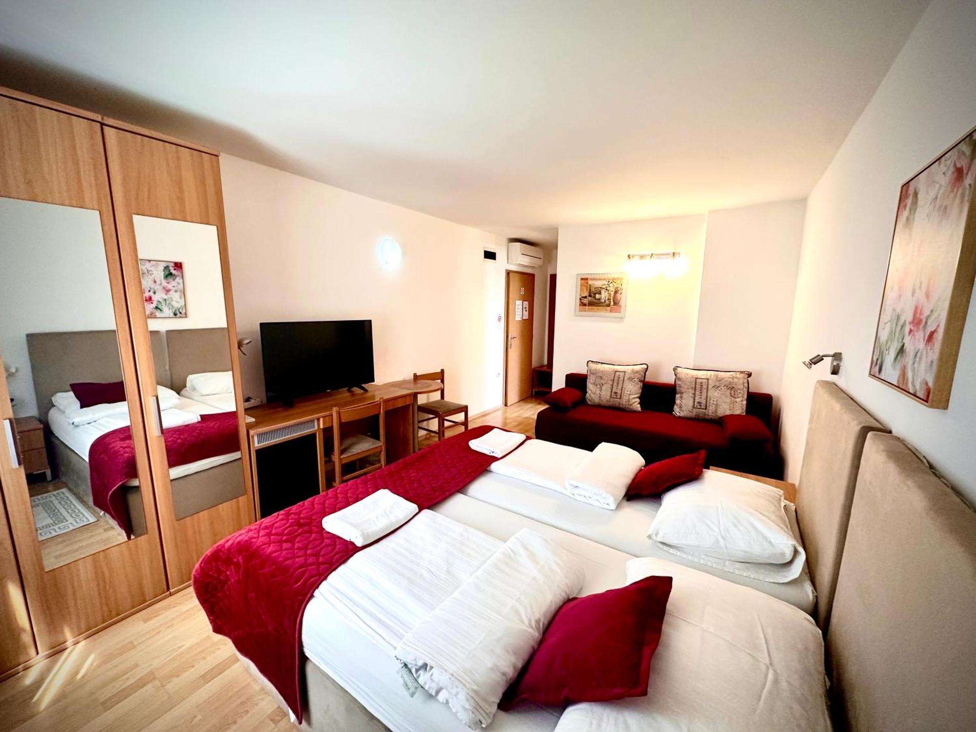 Garni Hotel Keltika Izola Ngoại thất bức ảnh