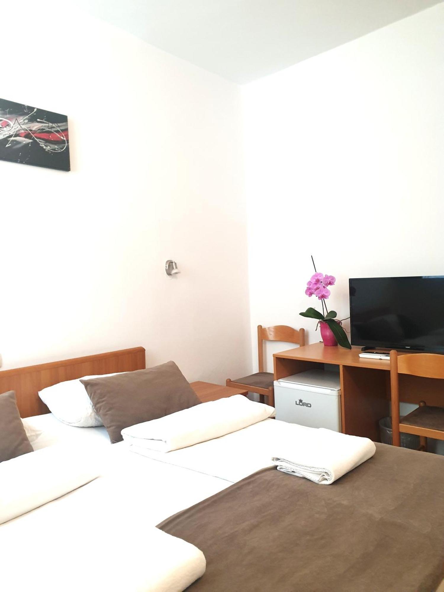Garni Hotel Keltika Izola Ngoại thất bức ảnh
